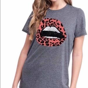 Leaopard lip Graphic tee